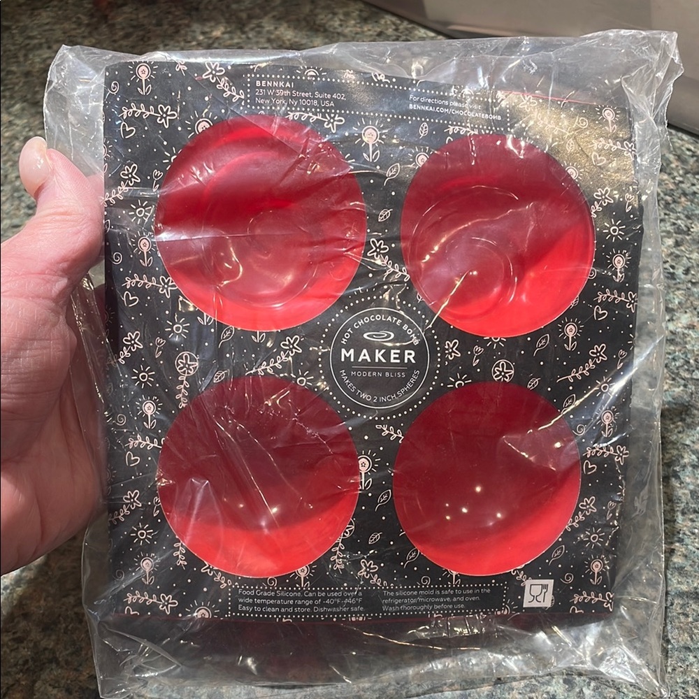 BennKai Red Silicone Hot Chocolate Bomb Mold 2 1/4 inch round NEW